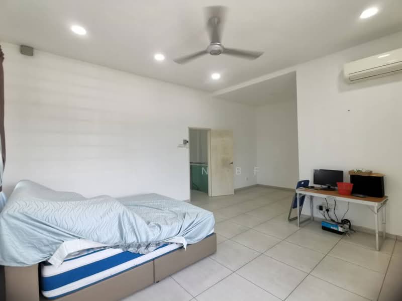 Rumah Berkembar untuk Disewa di Bemban (Melaka) - Helen BF - Bedroom - PropertyGuru.com.my