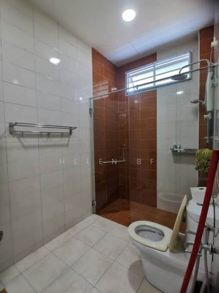 Rumah Berkembar untuk Disewa di Bemban (Melaka) - Helen BF - Bathroom - PropertyGuru.com.my