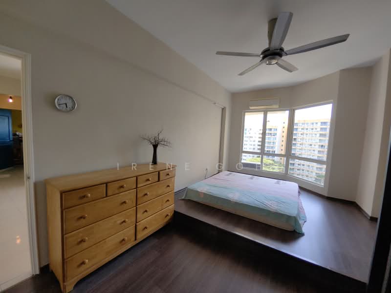 Kondominium untuk Dijual di Gold Coast Resort Condominium - Irene Goh - Bedroom - PropertyGuru.com.my