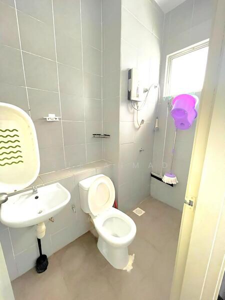 Condominium for Sale at Residensi Adelia - Sue Ahmad - Bathroom - PropertyGuru.com.my