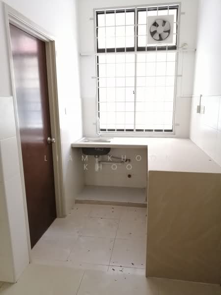 2.5-storey Terraced House for Sale in Setia Pearl Island (Bayan Lepas) - Liam Khoon Khoo - Kitchen - PropertyGuru.com.my