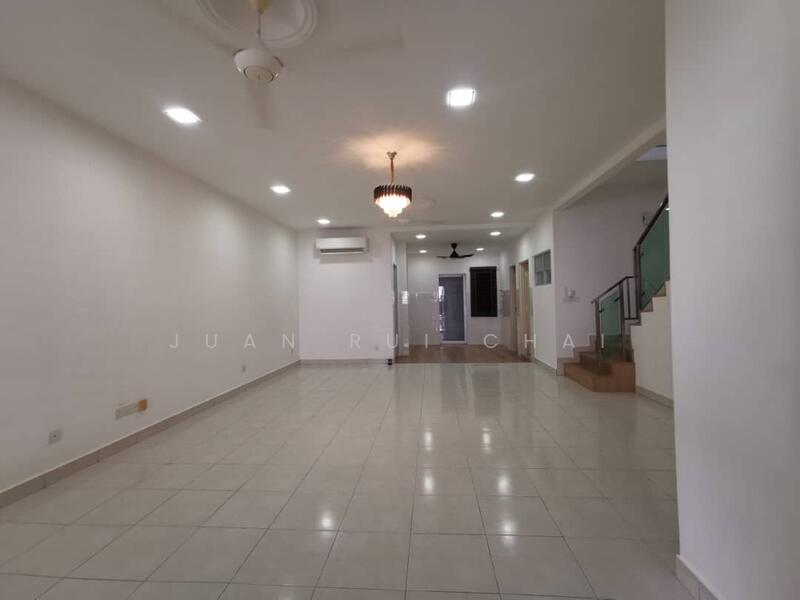 2-storey Terraced House for Sale in Semenyih (Selangor) - Juan Rui Chai - Living Room - PropertyGuru.com.my