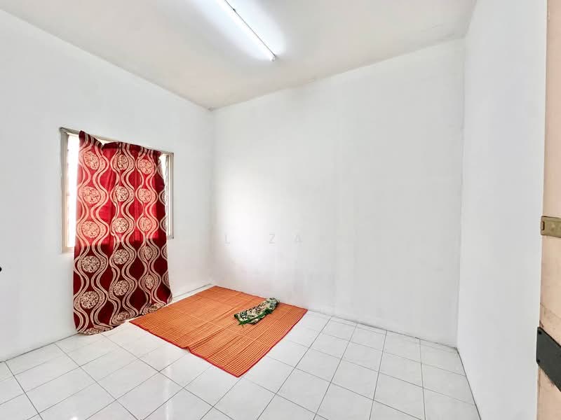 2-storey Terraced House for Sale in Taman Sri Haneco (Semenyih) - Akmal Zakaria - Interior - PropertyGuru.com.my