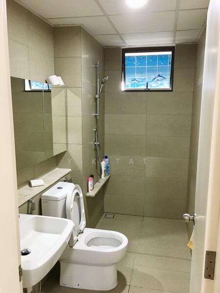 Condominium for Sale at The WaterEdge (Pinggiran Air) - Yik Tat - Bathroom - PropertyGuru.com.my