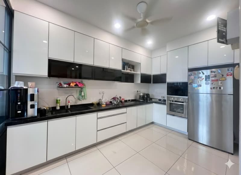 Rumah Teres 3 Tingkat untuk Dijual di Gelugor (Penang) - Desmond Low - Kitchen - PropertyGuru.com.my