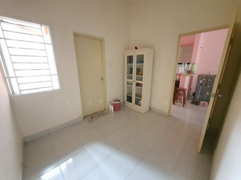 2-storey Terraced House for Sale in Taman Seri Austin (Tebrau) - Crystal Kong - Bedroom - PropertyGuru.com.my
