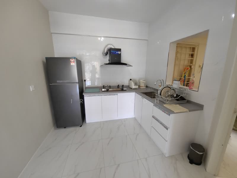 Condominium for Rent at Gold Coast Resort Condominium - Irene Goh - Kitchen - PropertyGuru.com.my