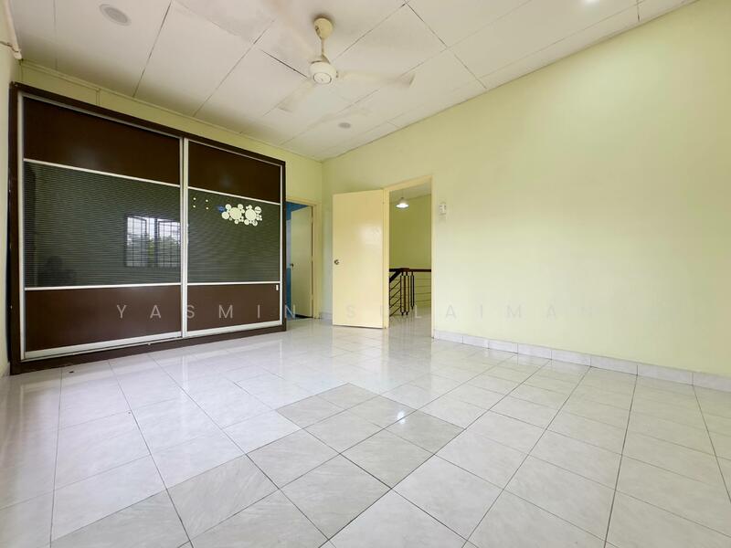 CORNER LOT Double Storey, Taman Bukit Subang untuk Untuk Dijual - RM 1,200,000, Mac 2026 - PropertyGuru.com.my