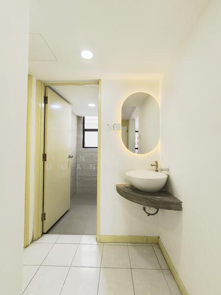 Condominium for Rent at Mont Kiara Pines - Yong Shin Emmanuel Lai - Bathroom - PropertyGuru.com.my