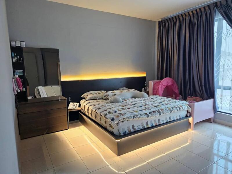 2-storey Terraced House for Sale in Taman Austin Duta (Tebrau) - Ee Fong Toh - Bedroom - PropertyGuru.com.my