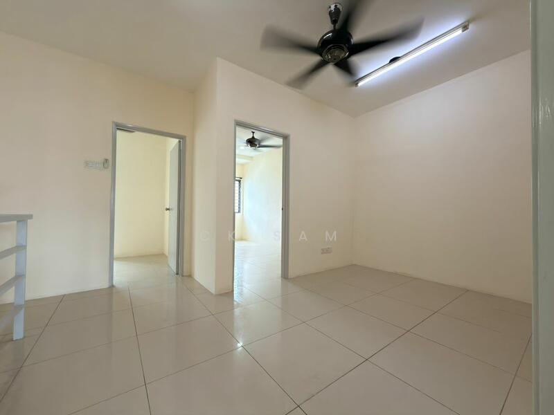 2-storey Terraced House for Sale in Taman Garing Permai (Rawang) - CK Sam - Living Room - PropertyGuru.com.my