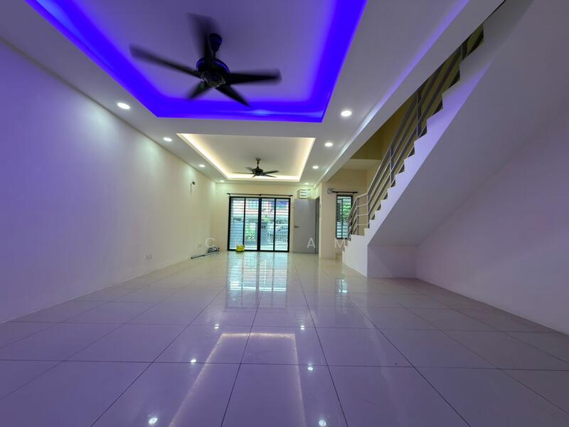 2-storey Terraced House for Sale in Taman Garing Permai (Rawang) - CK Sam - Living Room - PropertyGuru.com.my