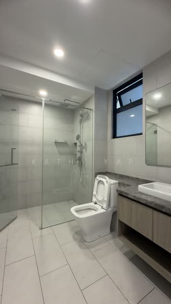 Condominium for Rent at Residensi Astrea - Kathy Yap - Bathroom - PropertyGuru.com.my