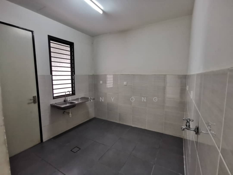 For Sale - Saffron Hills Denai Alam