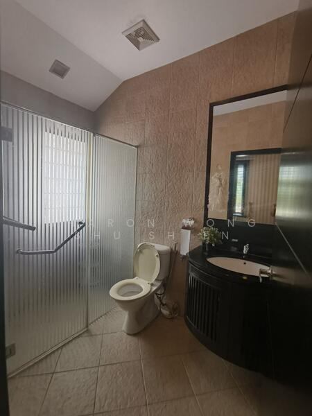 Semi-Detached House for Sale in Austin Perdana (Tebrau) - Sharon Wong Shu Shien - Bathroom - PropertyGuru.com.my