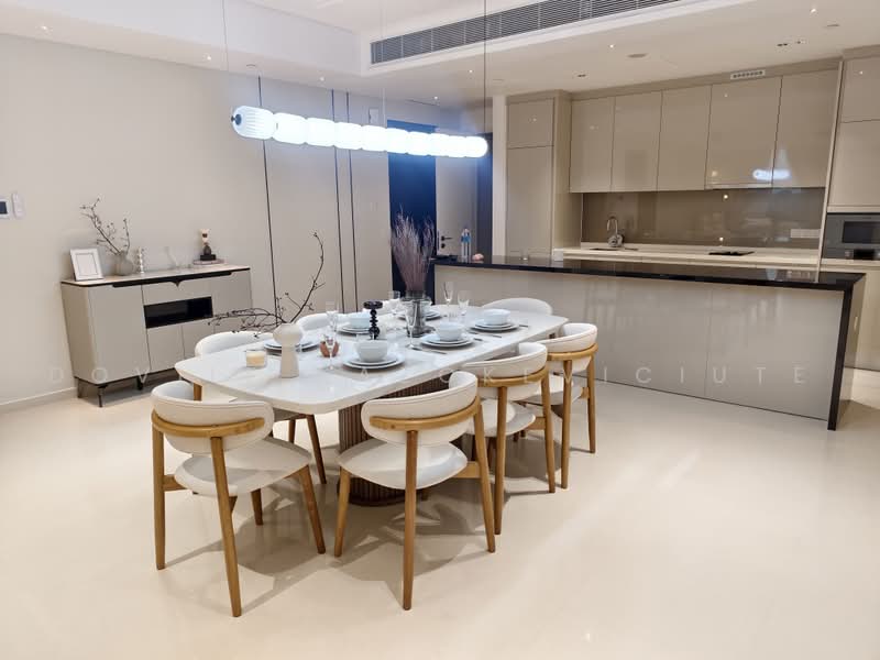 Servis Apartment untuk Disewa di Crown Residences @ Pavilion Damansara Heights - Dovile Kazokeviciute - Kitchen - PropertyGuru.com.my
