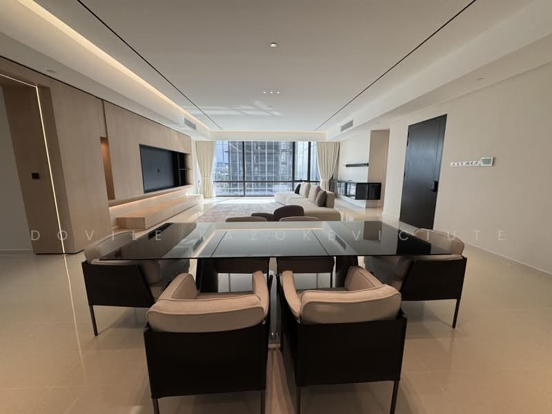 Kediaman Servis untuk Disewa di Crown Residences @ Pavilion Damansara Heights - Dovile Kazokeviciute - Living Room - PropertyGuru.com.my