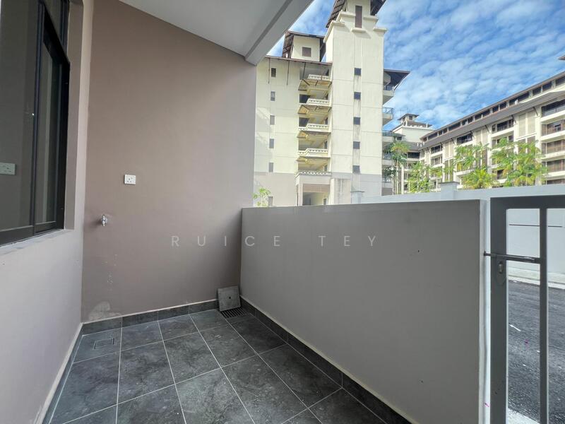 Bukit Indah Bukit Indah untuk Untuk Dijual - RM 900,000, Mac 2026 - Exterior - PropertyGuru.com.my