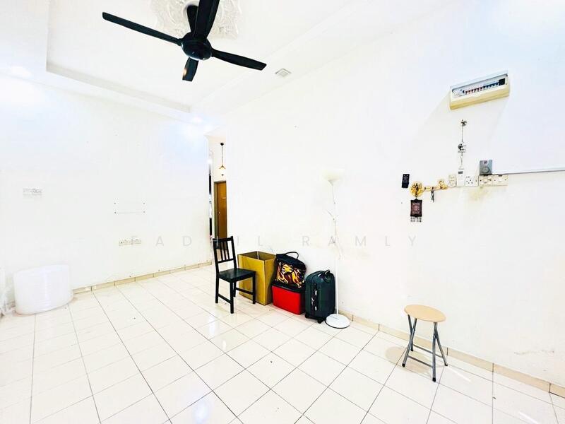 Terraced House for Sale in Klang (Selangor) - Fadhil Ramly - Living Room - PropertyGuru.com.my