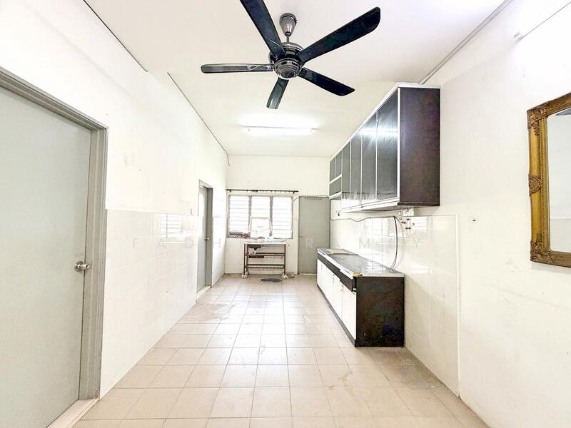 Terraced House for Sale in Klang (Selangor) - Fadhil Ramly - Kitchen - PropertyGuru.com.my