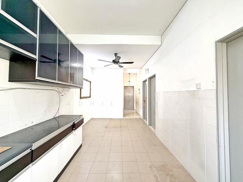 Terraced House for Sale in Klang (Selangor) - Fadhil Ramly - Kitchen - PropertyGuru.com.my