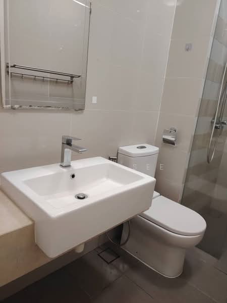 Servis Apartment untuk Disewa di South View - Felis See - Bathroom - PropertyGuru.com.my