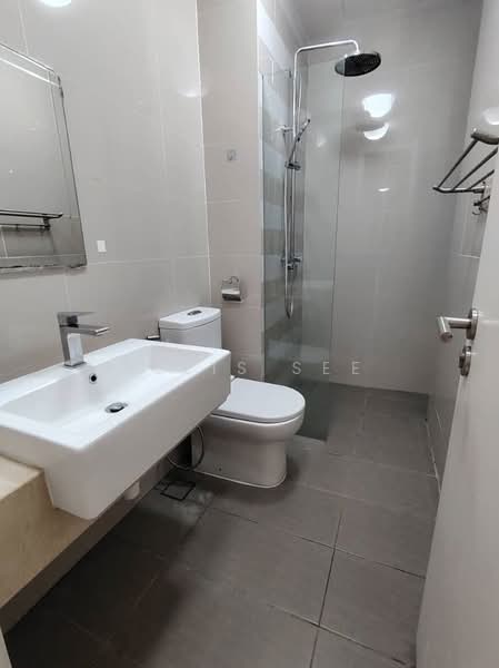Servis Apartment untuk Disewa di South View - Felis See - Bathroom - PropertyGuru.com.my