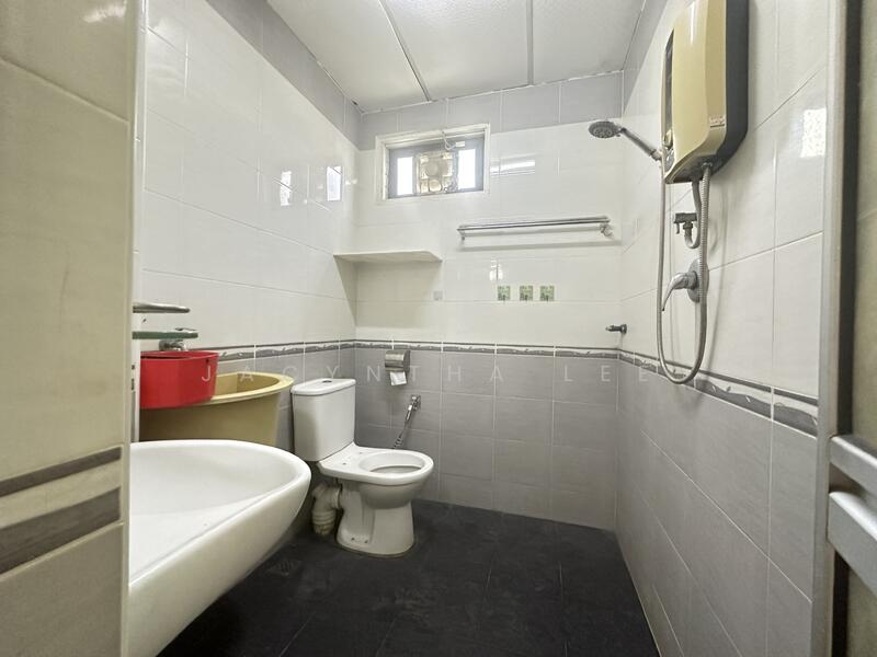 2-storey Terraced House for Sale in Sungai Ara (Penang) - Jacyntha Lee - PropertyGuru.com.my