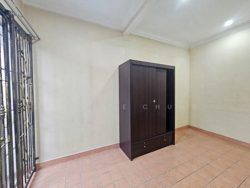 2-storey Terraced House for Sale in Putra Permai (Subang Jaya) - Nobeille Chung - PropertyGuru.com.my