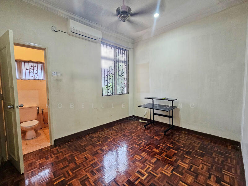 2-storey Terraced House for Sale in Putra Permai (Subang Jaya) - Nobeille Chung - PropertyGuru.com.my