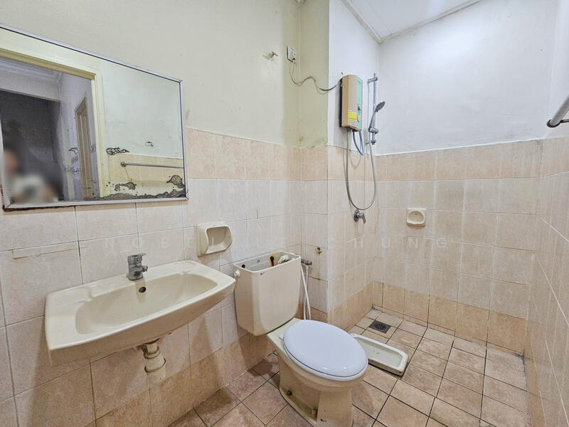 2-storey Terraced House for Sale in Putra Permai (Subang Jaya) - Nobeille Chung - PropertyGuru.com.my