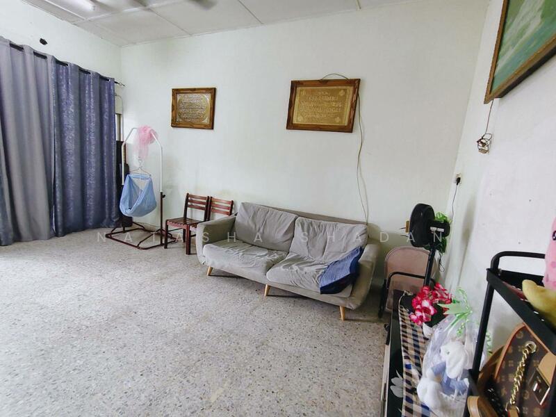 1-storey Terraced House for Sale in Taman Sri Wangi (Kapar) - Natasha Shadan - Living Room - PropertyGuru.com.my