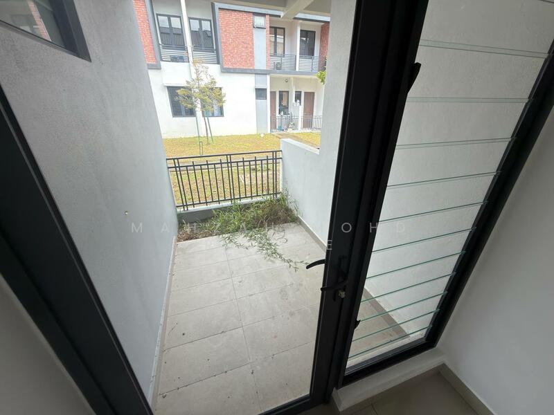 Terraced House for Sale in Sungai Buloh (Selangor) - Mahzah Mohd Rapiee - Exterior - PropertyGuru.com.my