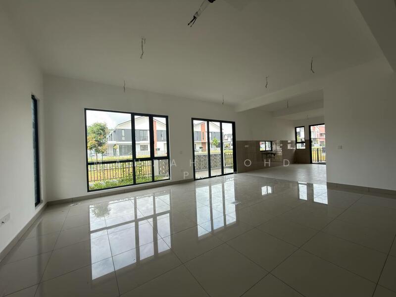 Terraced House for Sale in Sungai Buloh (Selangor) - Mahzah Mohd Rapiee - Living Room - PropertyGuru.com.my