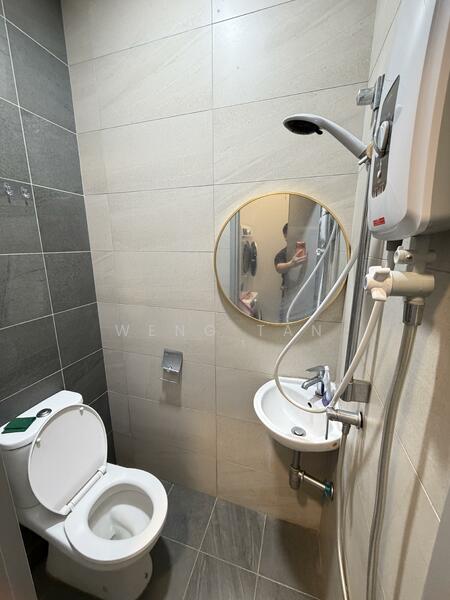 Apartment for Rent at D7 (D'Seven Lagoon Perdana) - Weng Tan - Bathroom - PropertyGuru.com.my