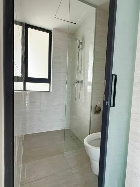 Service Residence for Sale at Baron Residence @ Lake City - Shawn Kuan - Bathroom - PropertyGuru.com.my