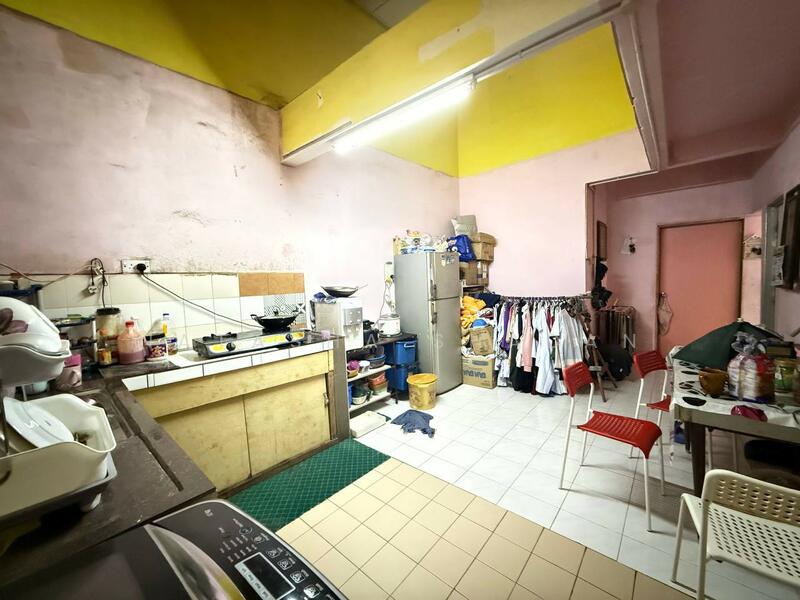 1-storey Terraced House for Sale in Taman Andalas Permai (Klang) - Natasha Shadan - Kitchen - PropertyGuru.com.my