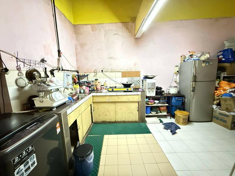 1-storey Terraced House for Sale in Taman Andalas Permai (Klang) - Natasha Shadan - Kitchen - PropertyGuru.com.my