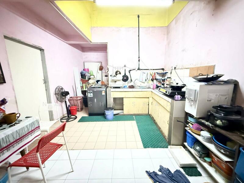 1-storey Terraced House for Sale in Taman Andalas Permai (Klang) - Natasha Shadan - Kitchen - PropertyGuru.com.my