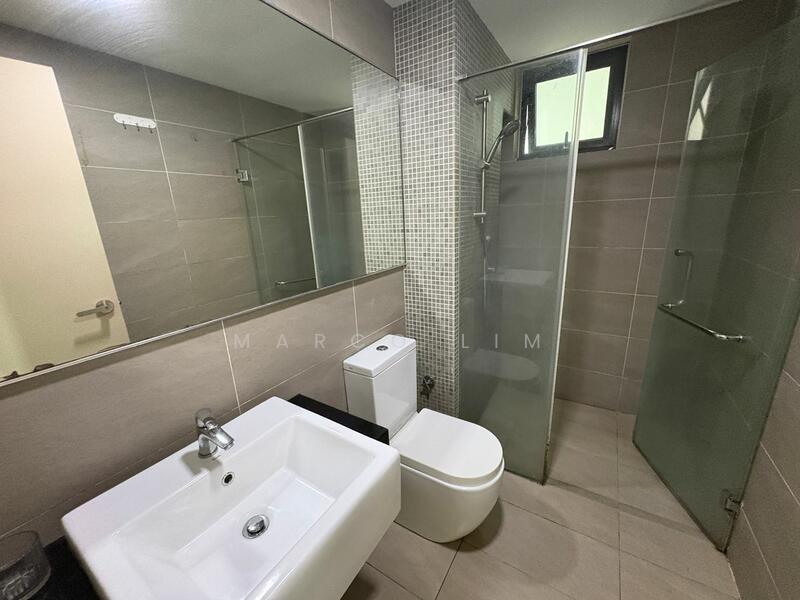 V Residence 2 @ Sunway Velocity untuk Untuk Disewa - RM 5,000 /bulan, Mac 2026 - Bathroom - PropertyGuru.com.my