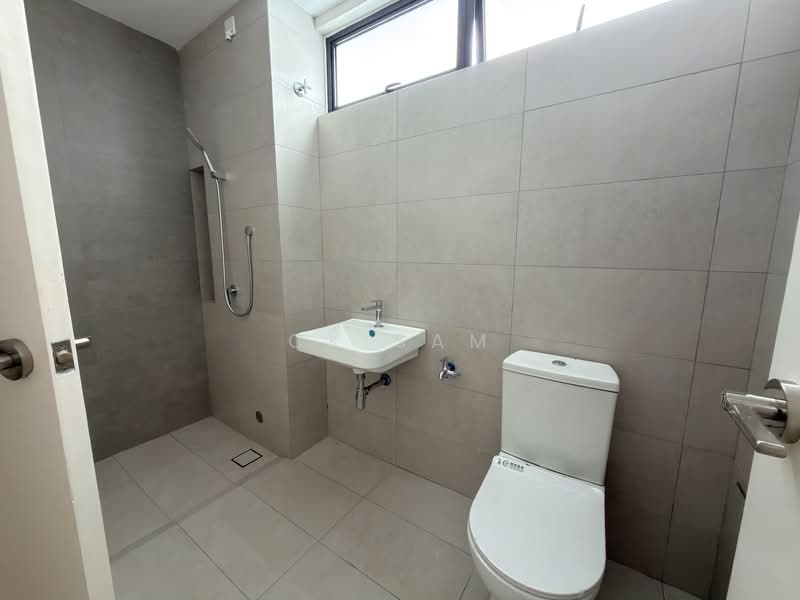 2-storey Terraced House for Sale in Kota Emerald (Rawang) - CK Sam - Bathroom - PropertyGuru.com.my