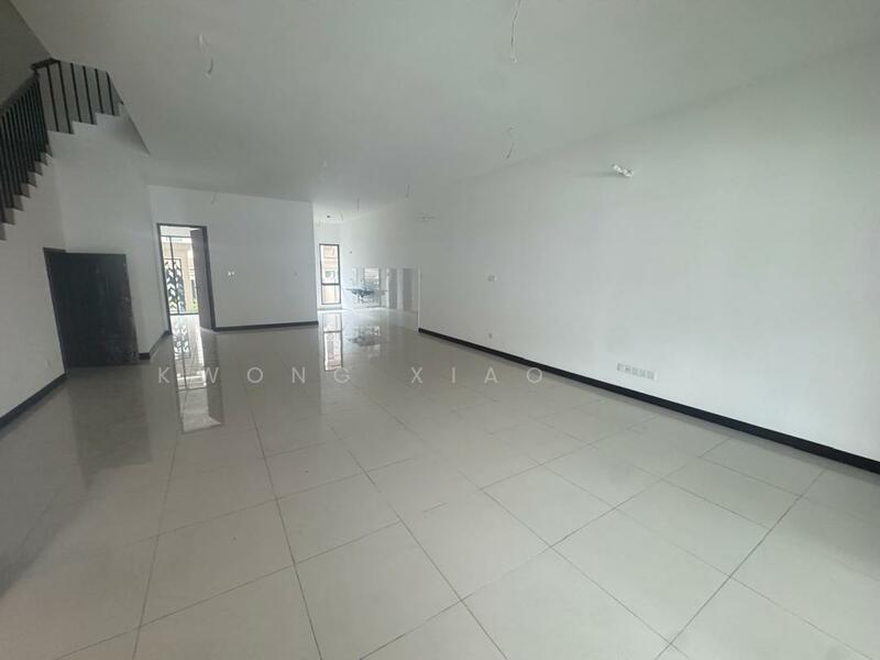 2-storey Terraced House for Sale in Rawang (Selangor) - Kwong Xiao Wei - Living Room - PropertyGuru.com.my