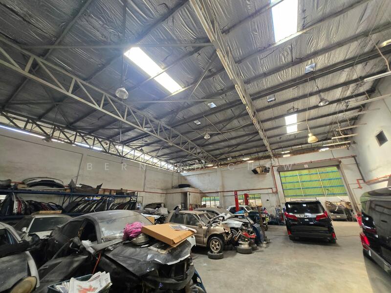 Semi-D Factory for Rent in Taman Permatang Tinggi (Bukit Mertajam) - Bernard Chew - Car Park - PropertyGuru.com.my