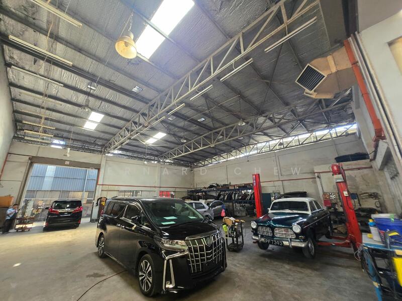 Semi-D Factory for Rent in Taman Permatang Tinggi (Bukit Mertajam) - Bernard Chew - Car Park - PropertyGuru.com.my