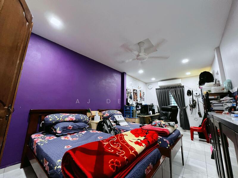 2-storey Terraced House for Sale in Bandar Puteri (Klang) - AJ Devan - Bedroom - PropertyGuru.com.my