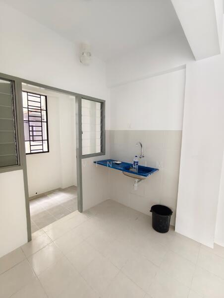 Flat for Rent at PANGSAPURI CENDERA 1 - Kevin Lim - Kitchen - PropertyGuru.com.my
