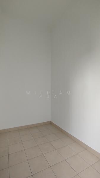 Condominium for Sale at D'Suites Akasia Horizon @ Horizon Hills - William Pua - Maid Room - PropertyGuru.com.my
