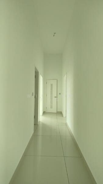 Condominium for Sale at D'Suites Akasia Horizon @ Horizon Hills - William Pua - Corridor - PropertyGuru.com.my