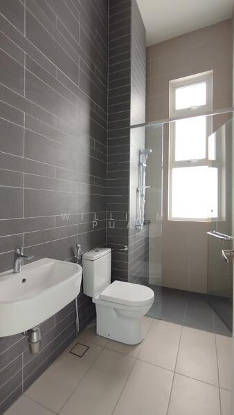 Condominium for Sale at D'Suites Akasia Horizon @ Horizon Hills - William Pua - Bathroom - PropertyGuru.com.my