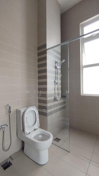 Condominium for Sale at D'Suites Akasia Horizon @ Horizon Hills - William Pua - Bathroom - PropertyGuru.com.my